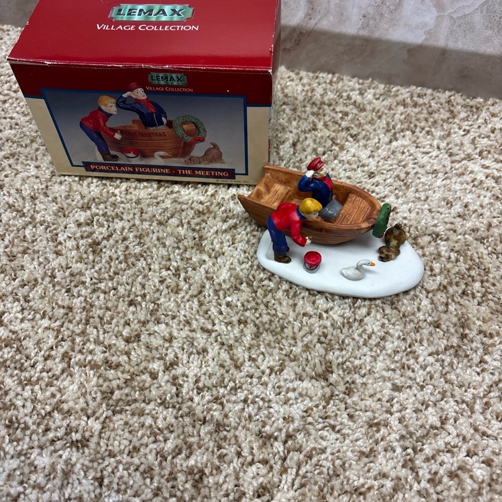 NIB Lemax Village Collection Porcelain Figurine - The Meeting